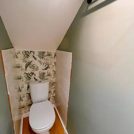 T2 Quartier Calme / Parking Gratuit *