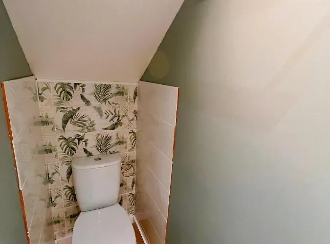 T2 Quartier Calme / Parking Gratuit *